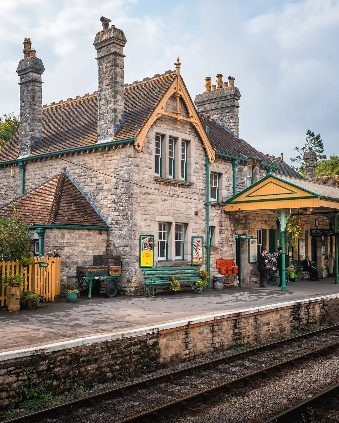 نمونه‌ای از طراحی مدرن ایستگاه قطار با معماری منحصر به فرد