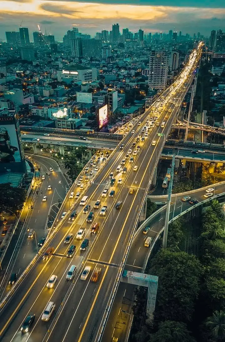 نمونه‌ای از داده‌های ترافیکی جمع‌آوری شده توسط سنسورهای هوشمند در یک تقاطع شهری