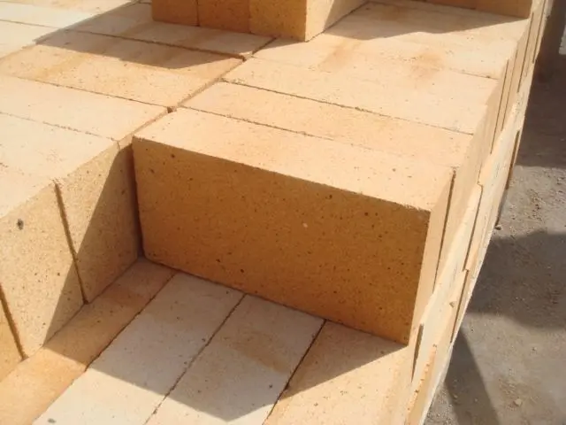 نمونه دیوار آجری با طراحی مناسب برای کاهش تجمع رطوبت