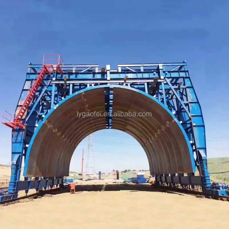 قالب تونلی برای ریخته‌گری بتن در ساخت‌وساز با سیستم انتقال مواد
