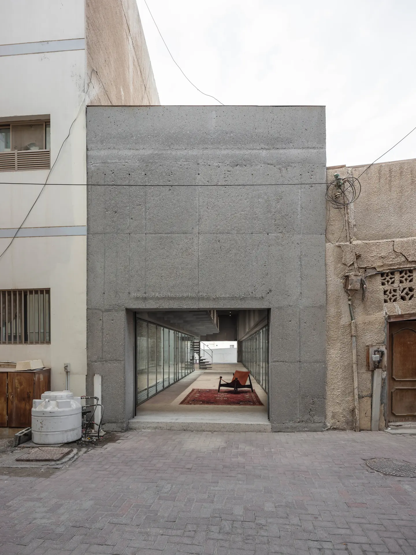 معماری سنتی با جزئیات هنری و معماری اصیل