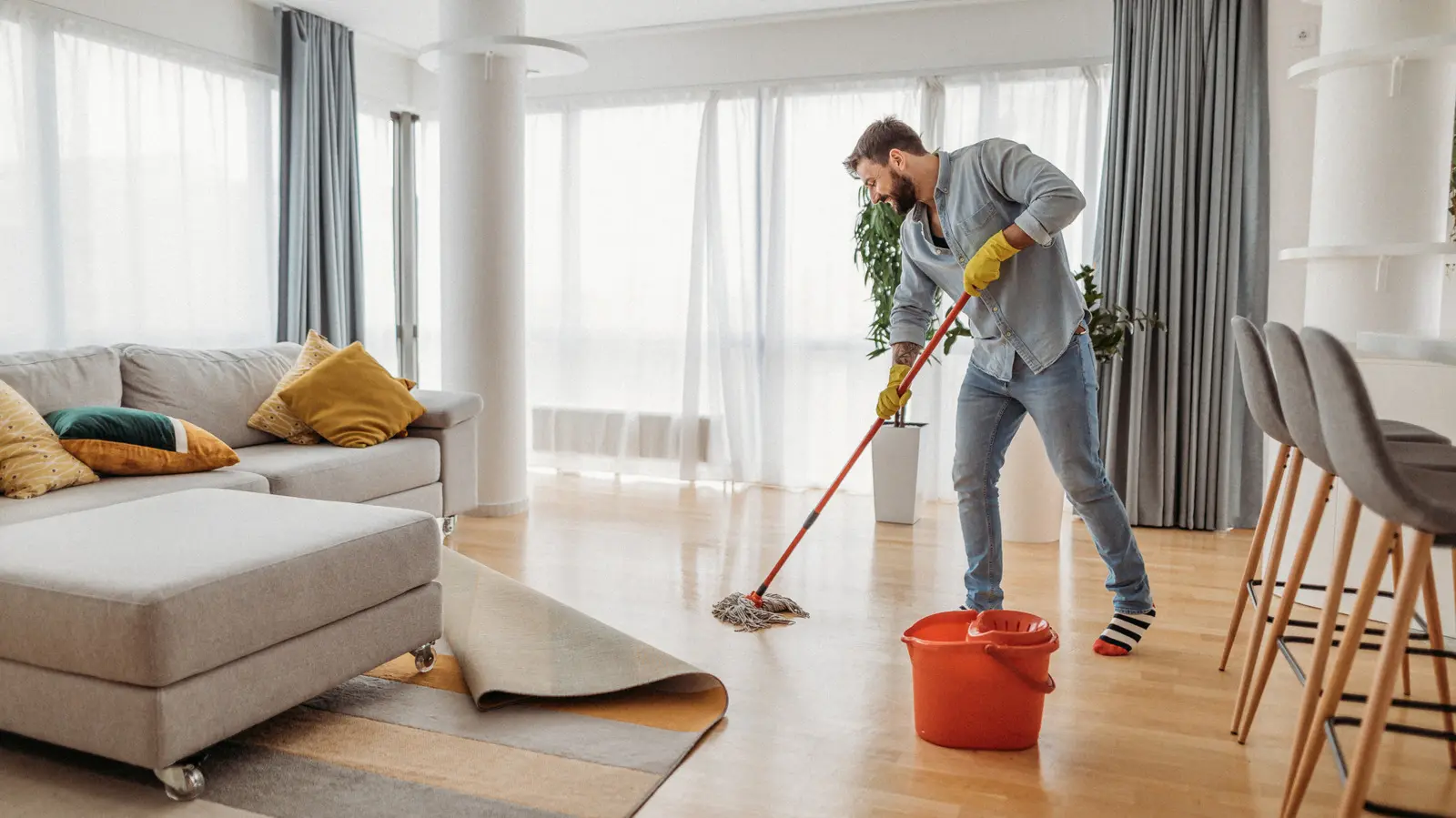 نمونه‌ای از سیستم تهویه اتاق تمیز با فیلترهای HEPA