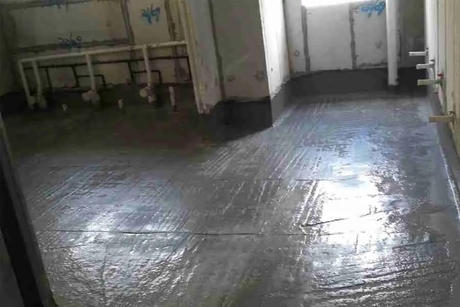 آب‌بندی اتصالات لوله‌کشی سرویس بهداشتی با ماستیک