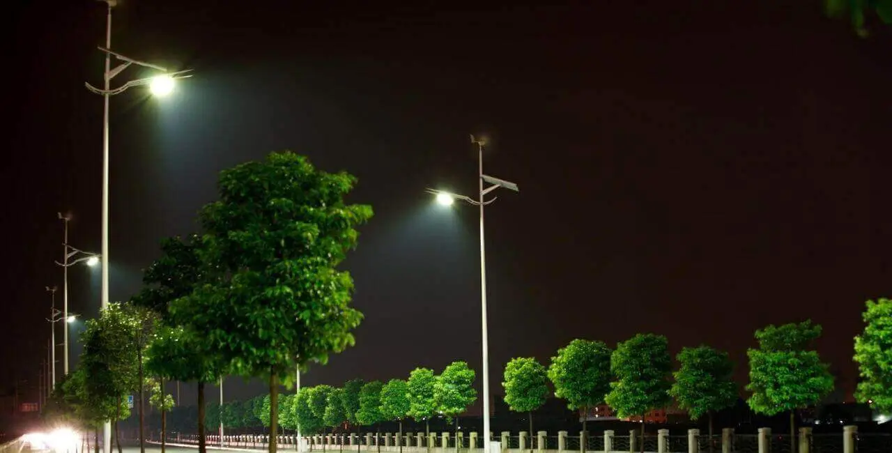 چراغ‌های LED شهری چه مزایایی دارند؟